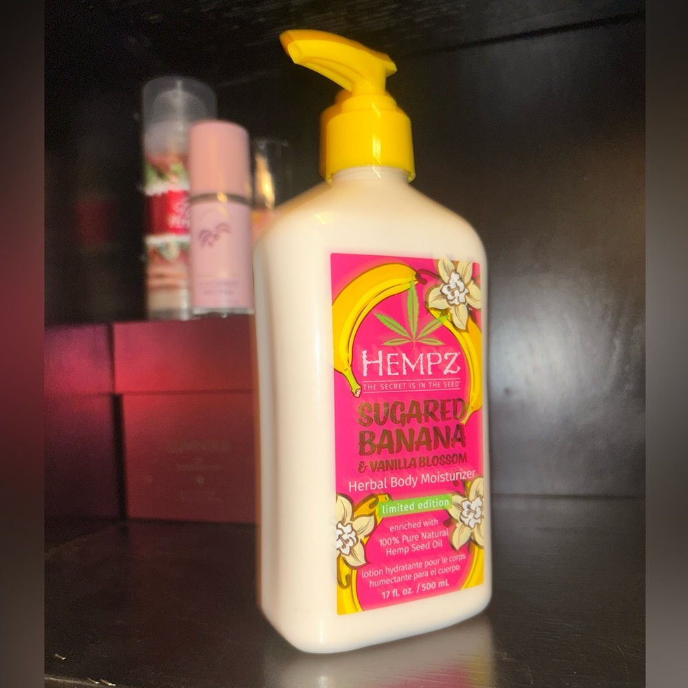 Hempz Sugared Banana & Vanilla Blossom Lotion Full Size RARE AND HARD TO FIND